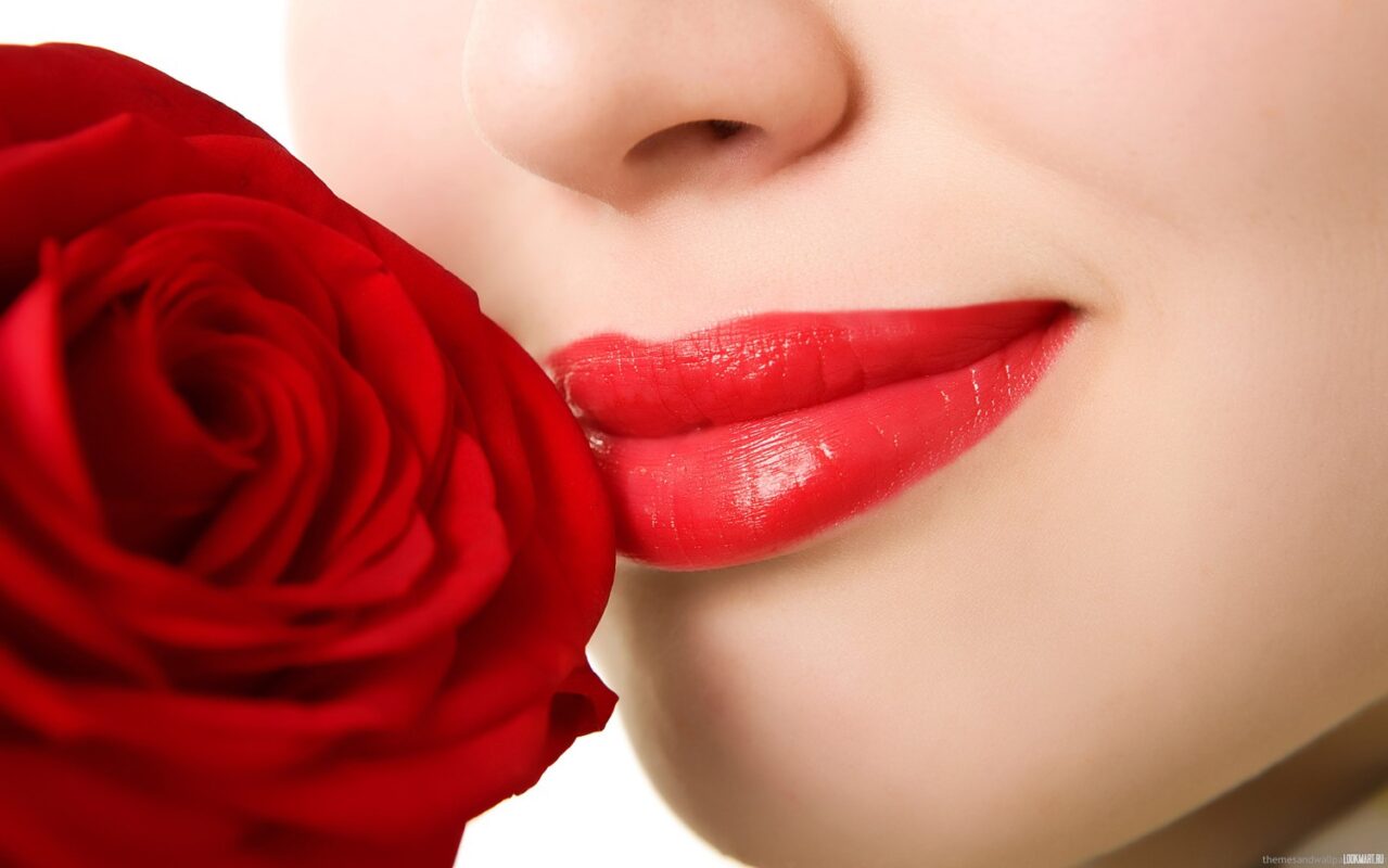 Đôi môi hồng - Nét đẹp phụ nữ