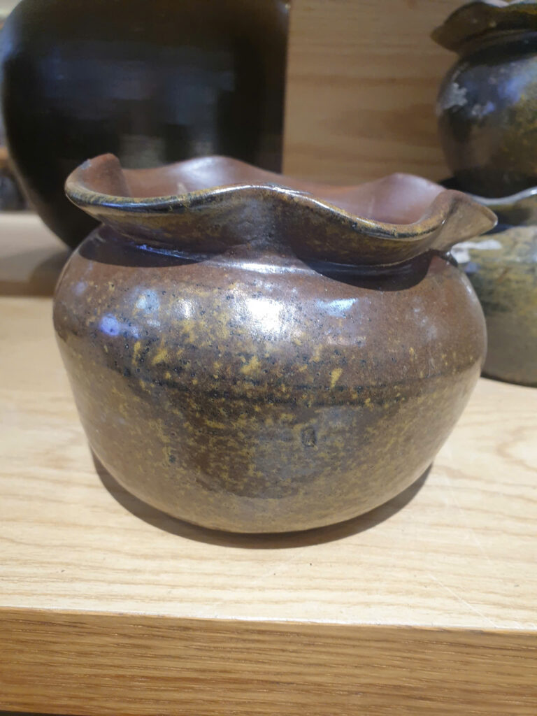 GỐM SÀNH - TRỞ VỀ VỚI ĐẤT MẸ BÁT SEN HOẢ BIẾN VÀNG NHẸ 250K CÒN 230K -3