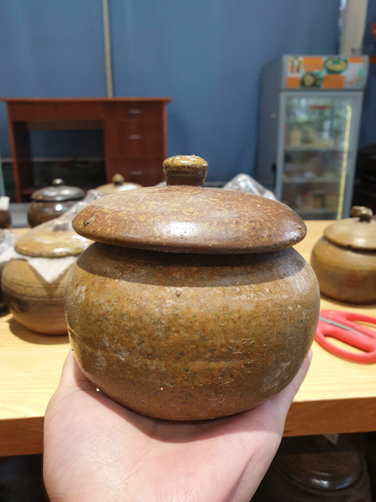 GỐM SÀNH - TRỞ VỀ VỚI ĐẤT MẸ Hũ 500ml hoả biến vàng -5