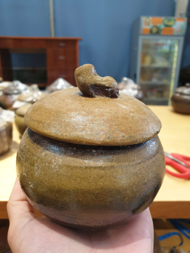 GỐM SÀNH - TRỞ VỀ VỚI ĐẤT MẸ Hũ 500ml hoả biến vàng -6