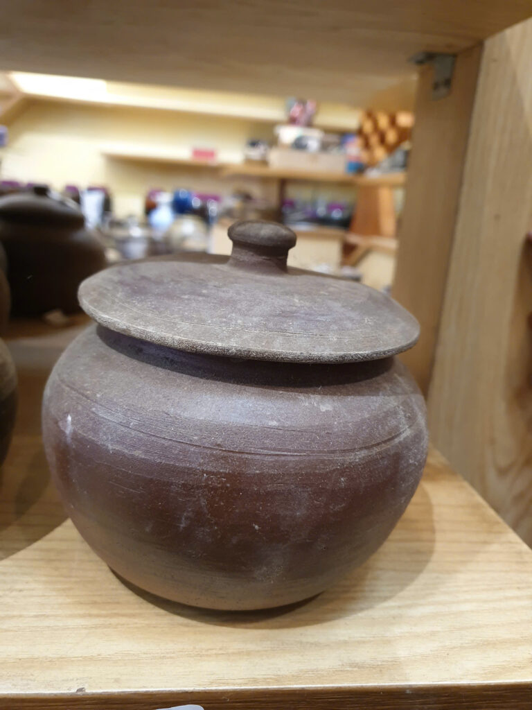 GỐM SÀNH - TRỞ VỀ VỚI ĐẤT MẸ Hũ sành tròn 1 lít đỏ 110k-1