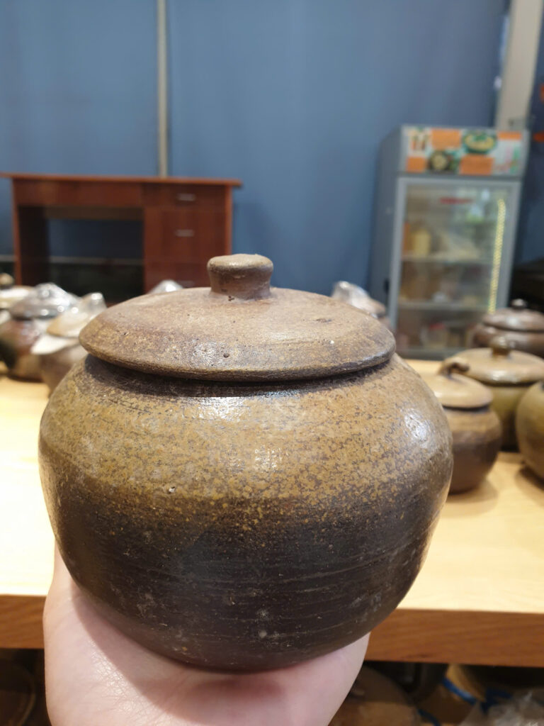 GỐM SÀNH - TRỞ VỀ VỚI ĐẤT MẸ Hũ 500ml hoả biến vàng -9