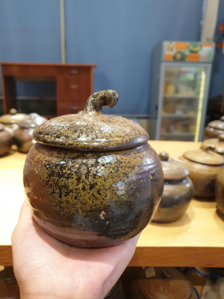 GỐM SÀNH - TRỞ VỀ VỚI ĐẤT MẸ Hũ 500ml hoả biến vàng -11