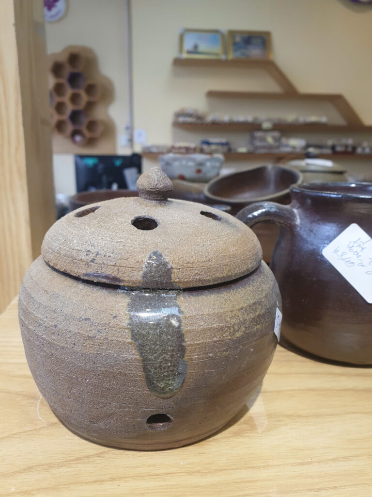 GỐM SÀNH - TRỞ VỀ VỚI ĐẤT MẸ Hũ xông trầm 230k còn 220k