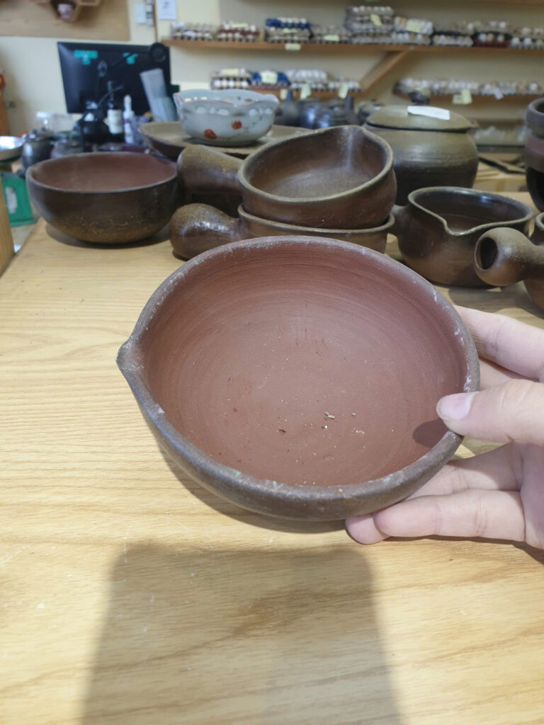 GỐM SÀNH - TRỞ VỀ VỚI ĐẤT MẸ TỐNG TRÒN MIỆNG RÓT 180K GIẢM CÒN 170K